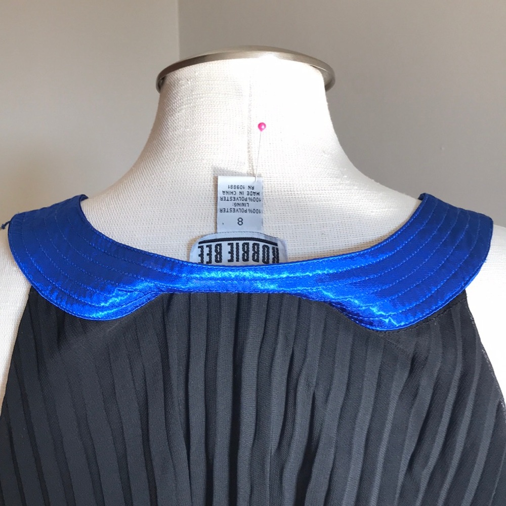 Dress - Picture 3 of 5